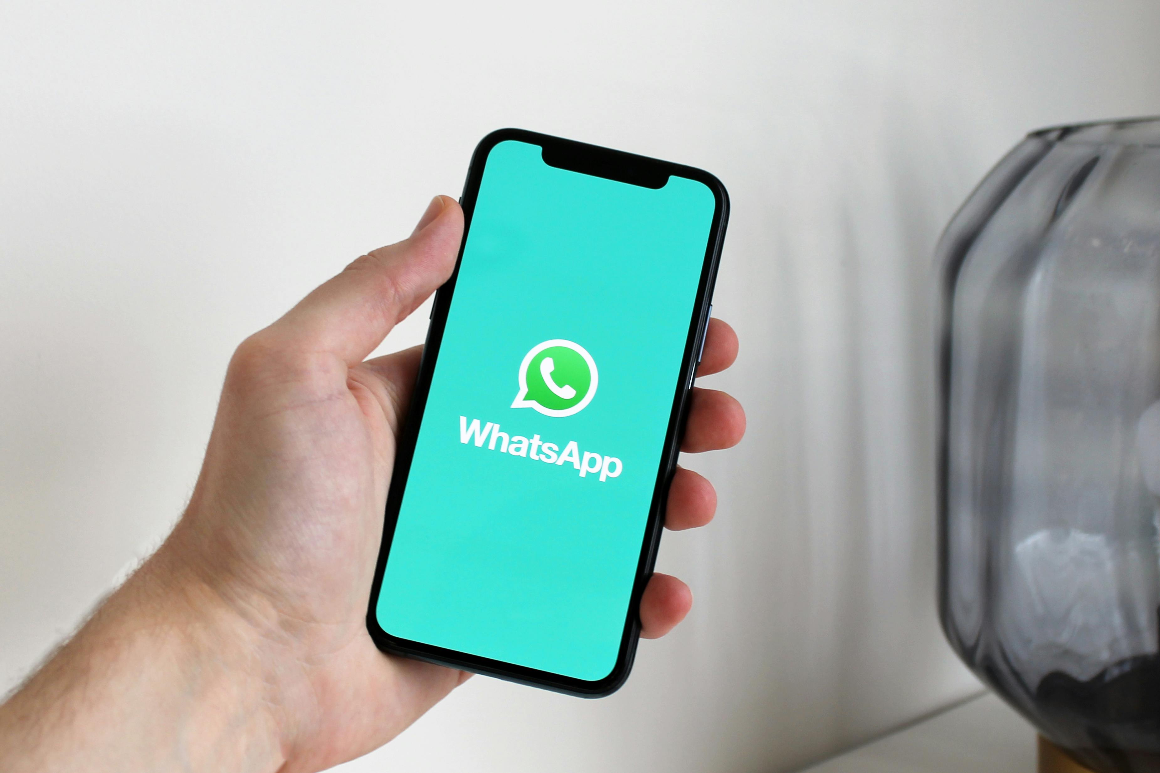 Contatto rapido via WhatsApp per attività artigiane